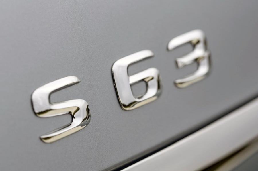  Mercedes-Benz S63 AMG 2014 года  (фото 11 из 125)